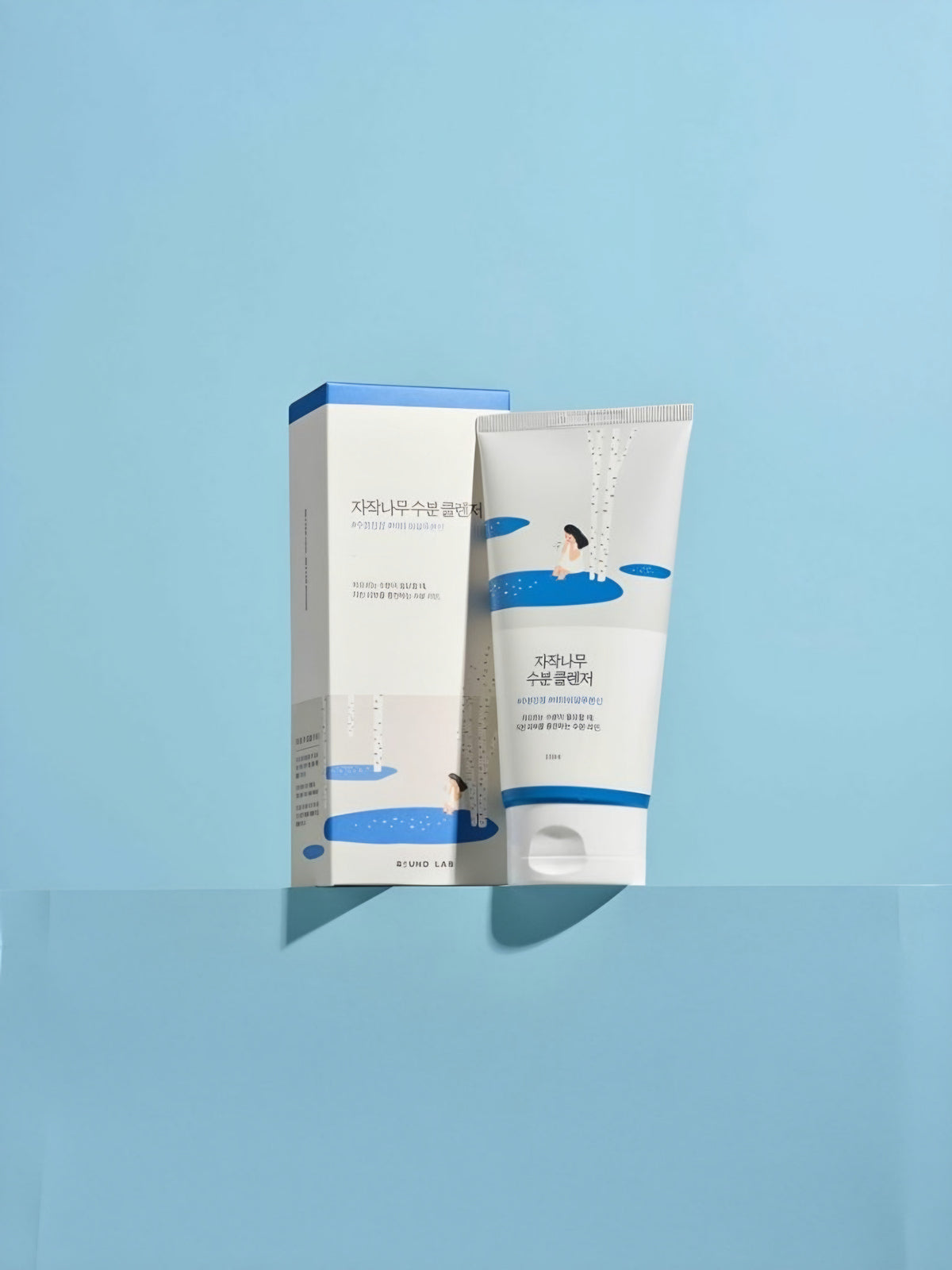 Nettoyant hydratant Birch Juice Round Lab 150 ml, tube et boîte : mousse nettoyante coréenne au jus de bouleau